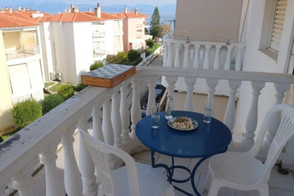 Anestis Apartment Akrata Exteriör bild